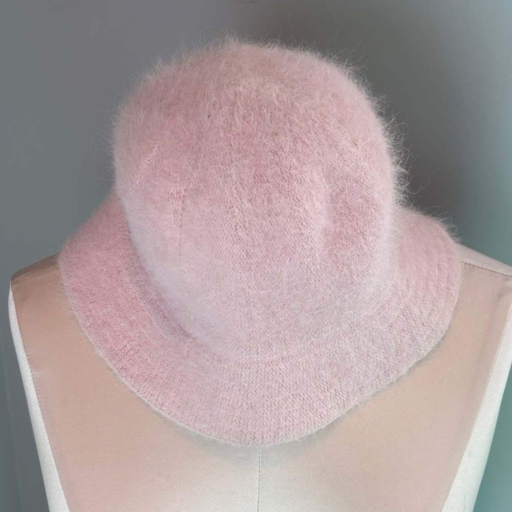 David & Young baby pink angora blend cloche bucket hat Y2K